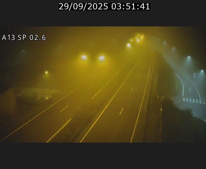 Traffic live webcam Luxembourg Sanem - A13 direction Pétange - BK 2.6