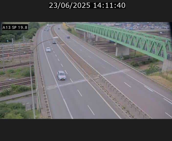 Traffic live webcam Luxembourg Croix de Bettembourg - A13 direction Esch-sur-Alzette - BK 19.8