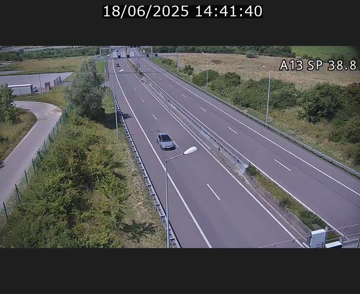 Webcam autoroute A13 à l'entrée ouest du tunnel Markusbierg à Schengen. Vue orientée vers le tunnel et l'Allemagne