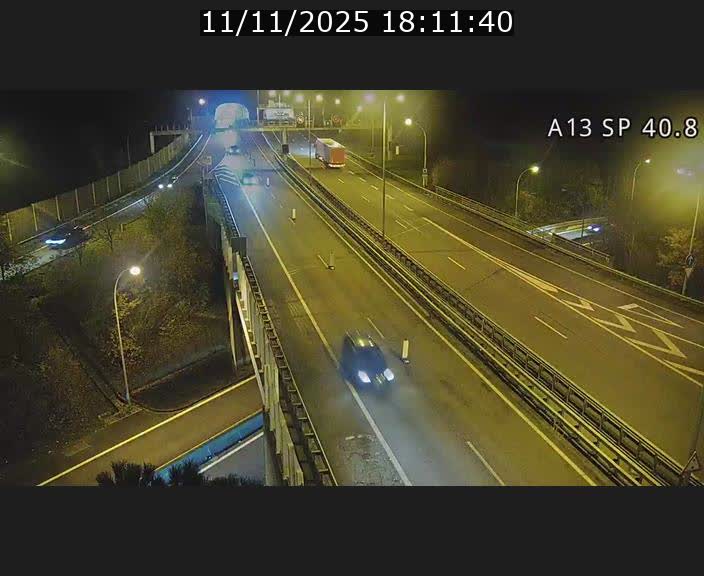 Webcam avec vue sur l'entrée côté allemand du tunnel Markusbierg à Schengen. Vue orientée vers le tunnel et Bettembourg