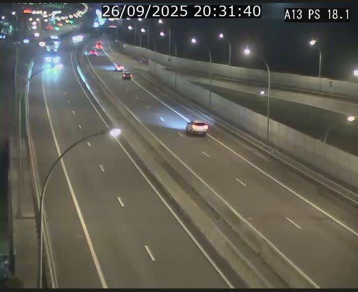 Traffic live webcam Luxembourg Dudelange - A13 direction Croix de Bettembourg - BK 18.1