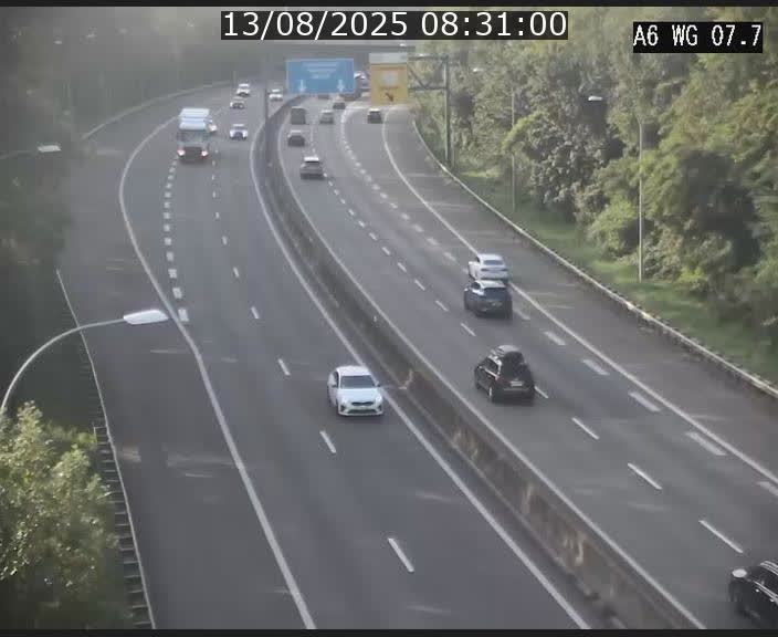 Traffic live webcam Luxembourg - Bridel - A6 - BK 7.7 - direction Belgique