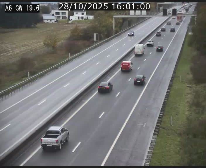 Traffic live webcam Luxembourg - Steinfort - A6 - BK 19.6 - direction Belgique