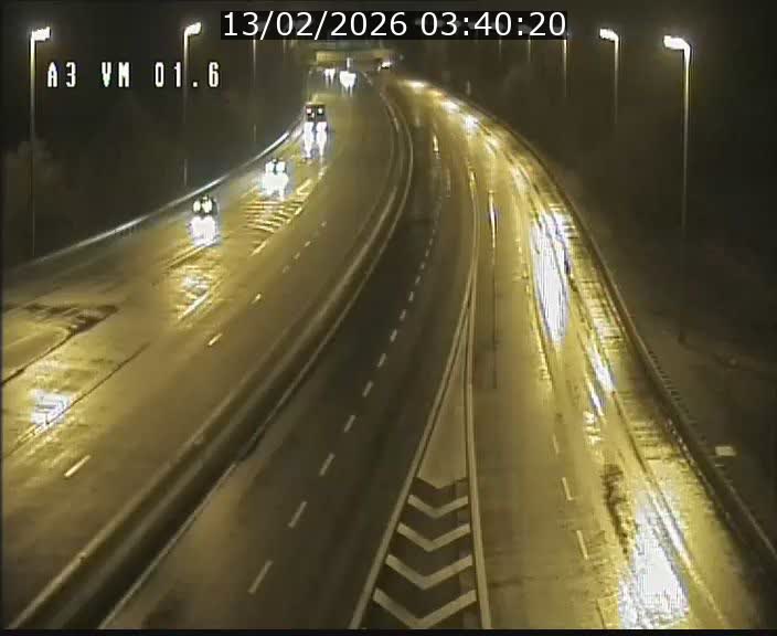 Traffic live webcam Luxembourg - Croix de Gasperich - A3 - BK 1.6 - direction France/Aire de Berchem