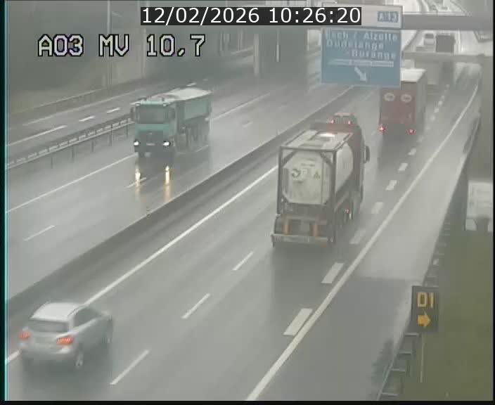 Traffic live webcam Luxembourg Croix de Bettembourg - A3 - BK 10.7 - direction France