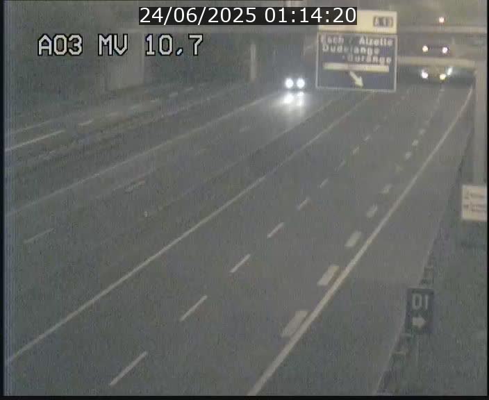 Traffic live webcam Luxembourg Croix de Bettembourg - A3 - BK 10.7 - direction France