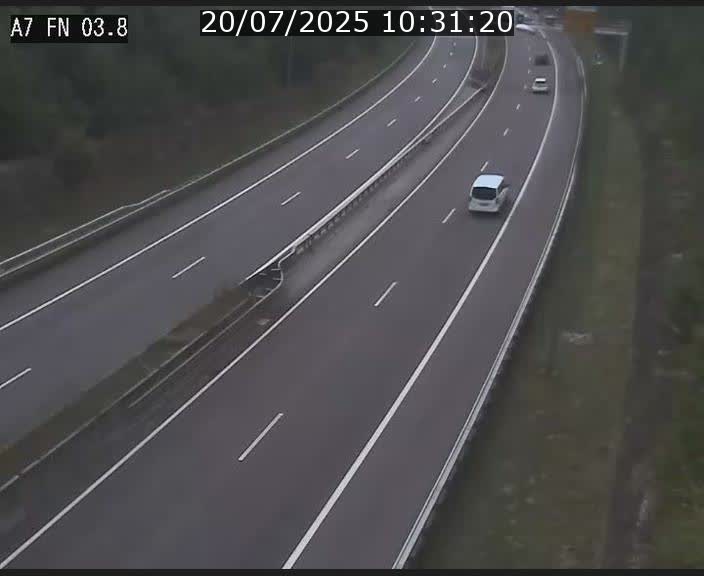 Caméra autoroute Luxembourg A7 - Passage à gibier Rëngelbour - direction Tunnel Stafelter