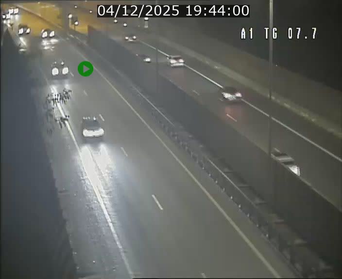 Traffic live webcam Luxembourg Kirchberg - A1 direction Luxembourg-ville - BK 7.7