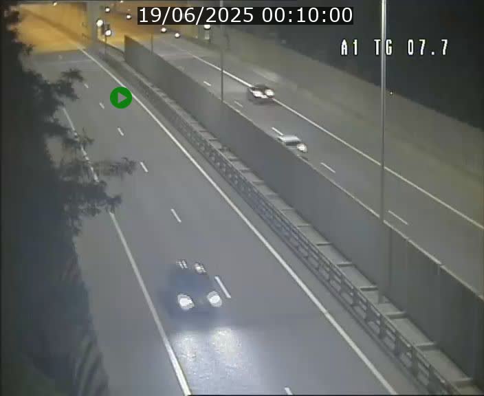 Traffic live webcam Luxembourg Kirchberg - A1 direction Luxembourg-ville - BK 7.7