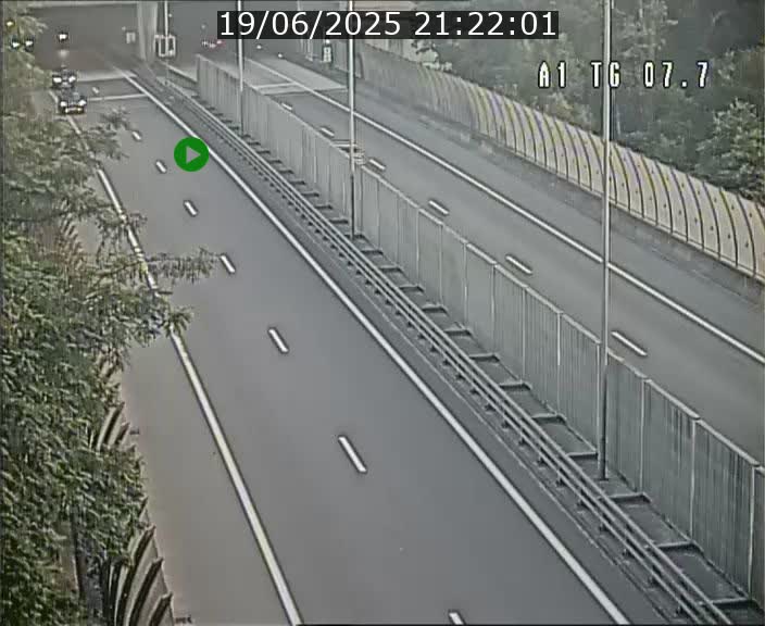 Traffic live webcam Luxembourg Kirchberg - A1 direction Luxembourg-ville - BK 7.7