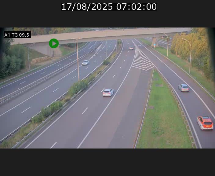 Traffic live webcam Luxembourg Jonction Grünewald - A1 direction Luxembourg-ville - BK 9.5