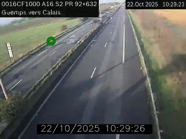 Webcam A16 juste après l'aire de repos d'Offekerque à Guemps. Vue orientée vers Calais