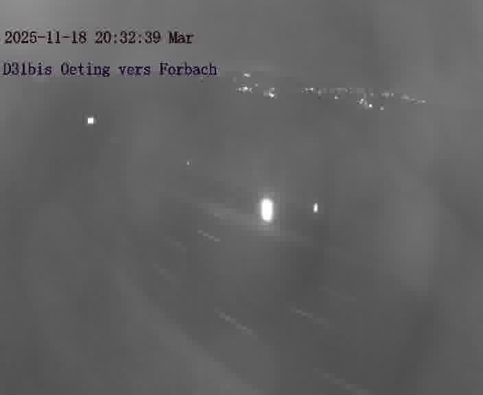 Caméra routière située sur D31bis (France) à Oeting, orientée vers Forbach, surveillant en continu la circulation locale et régionale.