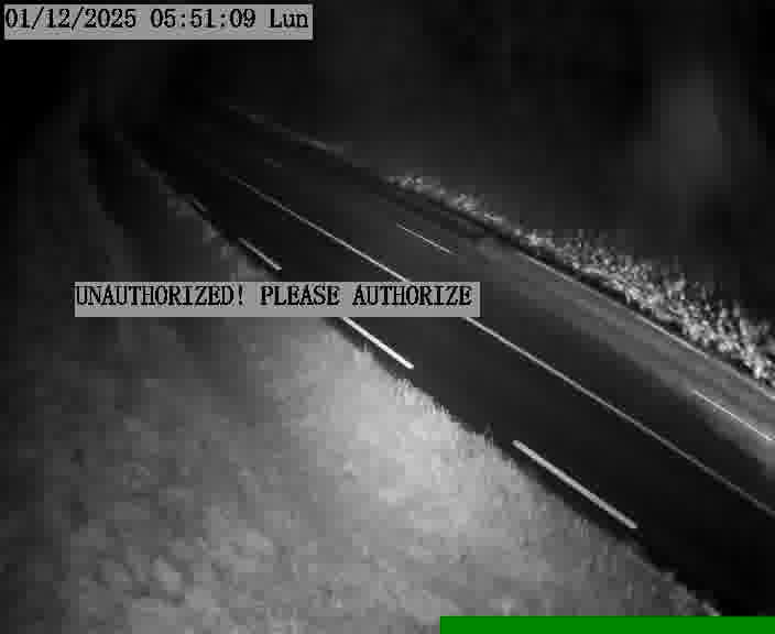 Webcam installée le long de D955 (France) à Amelécourt, pointée vers Metz, utile pour suivre précisément les conditions de trafic.
