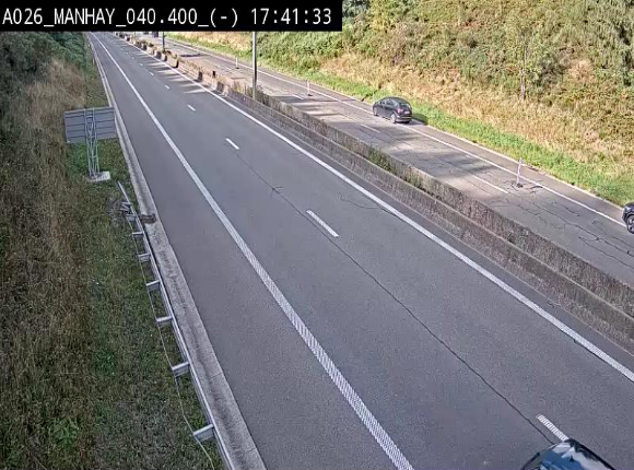 Webcam autoroute A26/E25 à hauteur de Manhay, après la jonction avec la N651 en direction de Liège - BK 40.4