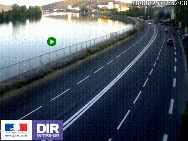 Webcam sur le quai Parjot à Vienne, aux Portes de Lyon, sur la Nationale 7, à la jonction avec le boulevard du Rhône-nord (D1407), caméra orientée vers Lyon