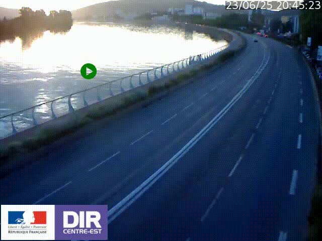 Webcam sur le quai Parjot à Vienne, aux Portes de Lyon, sur la Nationale 7, à la jonction avec le boulevard du Rhône-nord (D1407), caméra orientée vers Lyon