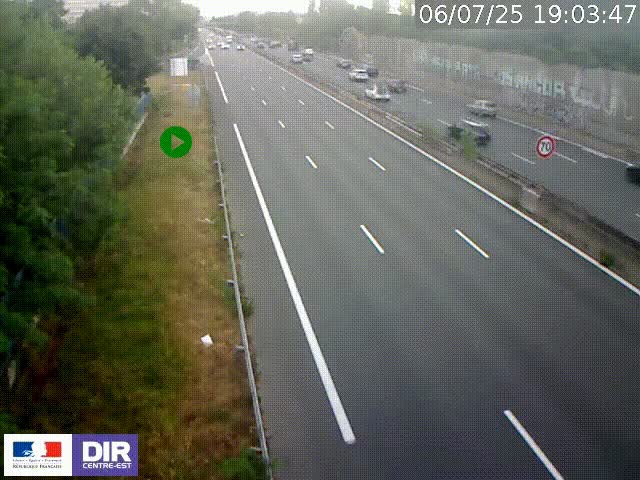 Webcam à Bron sur l'A43 à la jonction avec le boulevard périphérique de Lyon (D383). Vue orientée vers Lyon