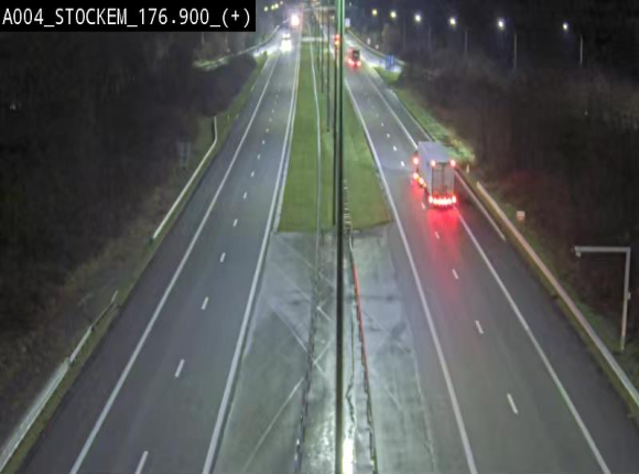 Webcam au-dessus de l'E411 sur la N83 à hauteur de la sortie Stockem. Vue orientée vers Arlon