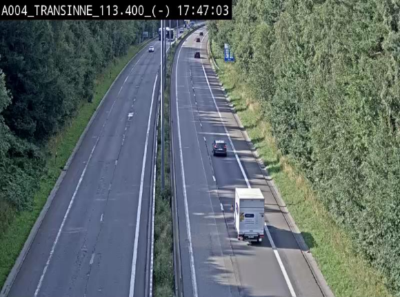 Caméra trafic E411 (A4) - Transinne direction Namur - BK 113.425