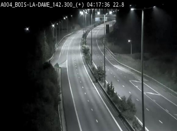 Webcam située entre la sortie 29 Neufchâteau et la jonction avec l'E25 en direction de Liège et Luxembourg