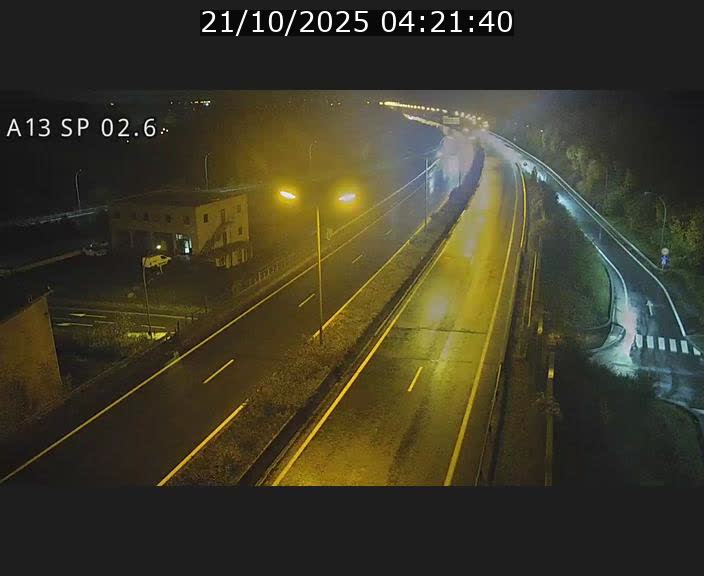 Traffic live webcam Luxembourg Sanem - A13 direction Pétange - BK 2.6