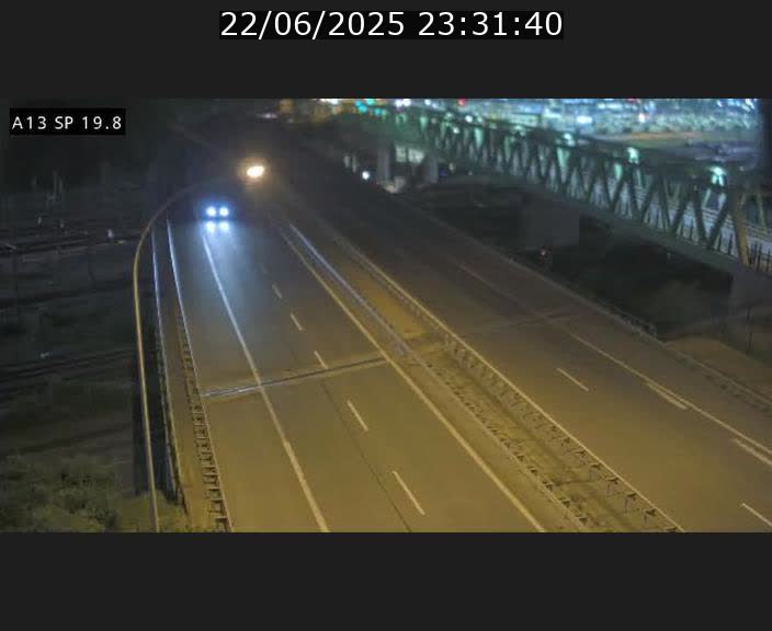 Traffic live webcam Luxembourg Croix de Bettembourg - A13 direction Esch-sur-Alzette - BK 19.8