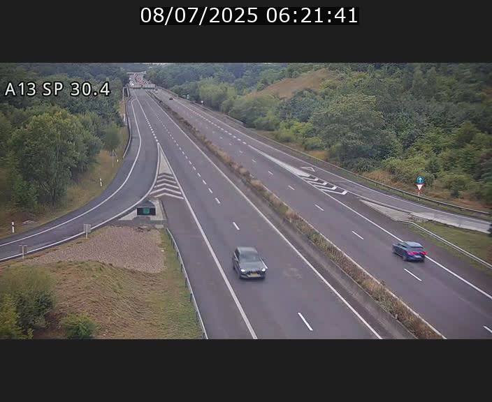 Traffic live webcam Luxembourg Altwies - A13 direction Luxembourg-ville - BK 30.4