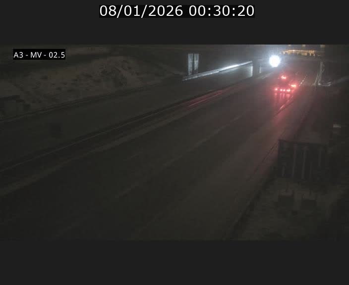 Webcam autoroute A3 au Luxembourg à proximité de la Croix de Gasperich. Vue orientée vers Luxembourg