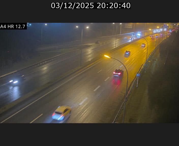Traffic live webcam Luxembourg Esch sur Alzette - A4 - BK 12.7 - direction Esch-Belval