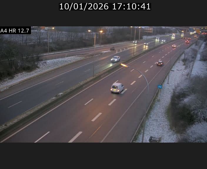 Traffic live webcam Luxembourg Esch sur Alzette - A4 - BK 12.7 - direction Esch-Belval