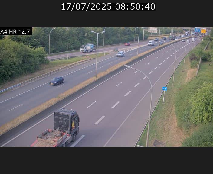 Traffic live webcam Luxembourg Esch sur Alzette - A4 - BK 12.7 - direction Esch-Belval