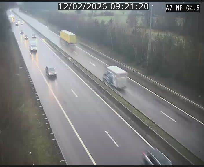 Caméra autoroute Luxembourg A7 - Passage à gibier Rëngelbour - direction Tunnel Grouft