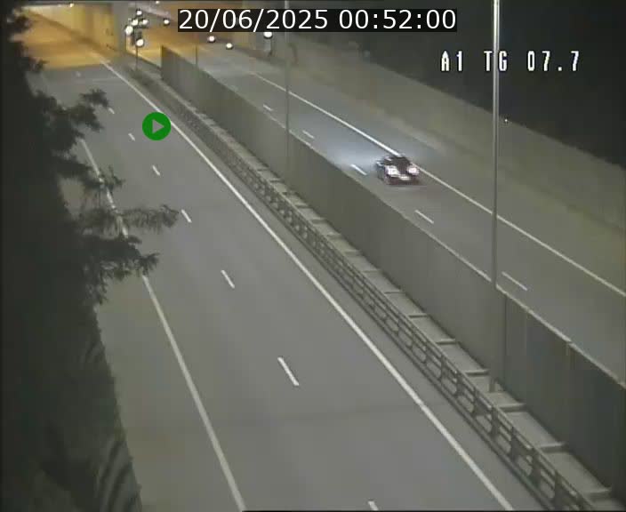 Traffic live webcam Luxembourg Kirchberg - A1 direction Luxembourg-ville - BK 7.7