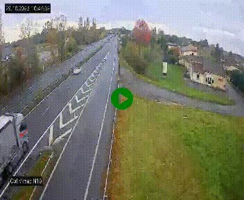 Vue en direct de l'autoroute A10 grâce à un drône situé au-dessus du péage de Virsac