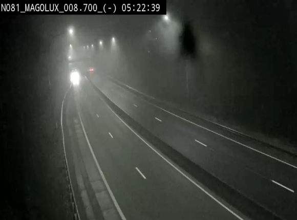 Webcam sur la N81 (E411) à hauteur de la jonction avec la N883. Vue orientée vers Arlon