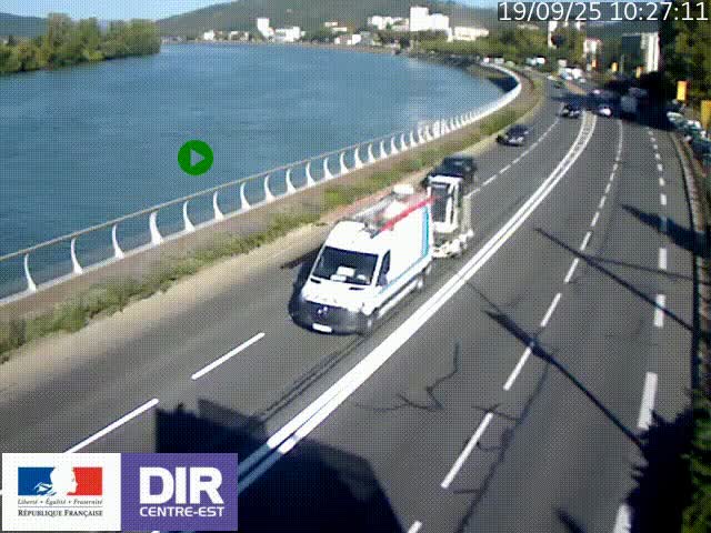 Webcam sur le quai Parjot à Vienne, aux Portes de Lyon, sur la Nationale 7, à la jonction avec le boulevard du Rhône-nord (D1407), caméra orientée vers Lyon