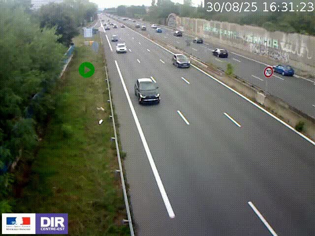 Webcam à Bron sur l'A43 à la jonction avec le boulevard périphérique de Lyon (D383). Vue orientée vers Lyon