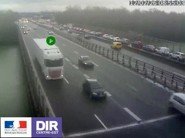 Caméra trafic à la jonction entre l'A46 (Rocade-est de Lyon) et l'A42 à hauteur de Vault-en-Velin en direction de Marseille