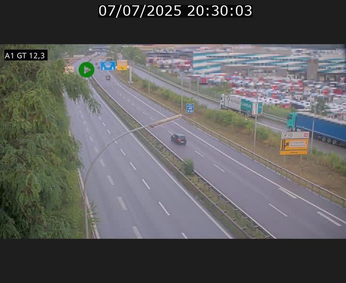 Traffic live webcam Luxembourg Senningerberg - A1 direction Allemagne - BK 12.3