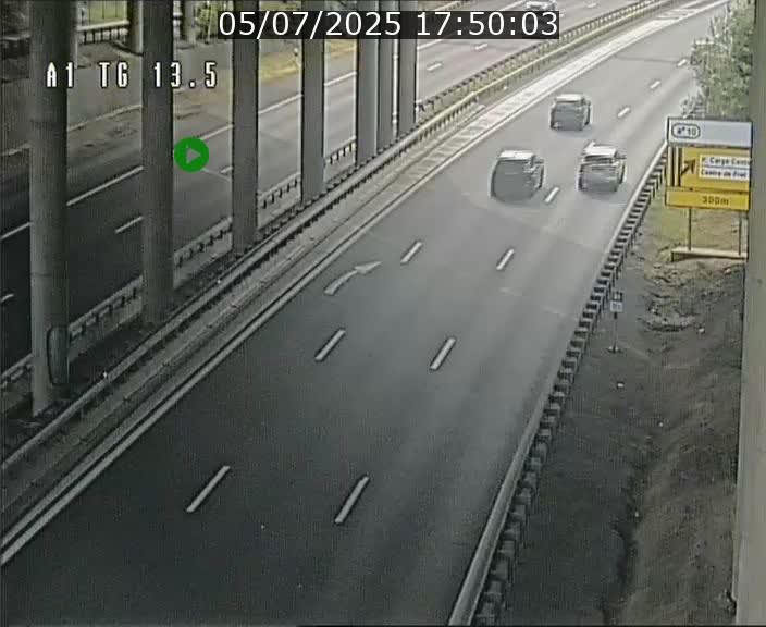 Traffic live webcam Luxembourg Senningen - A1 direction Luxembourg - BK 13.5