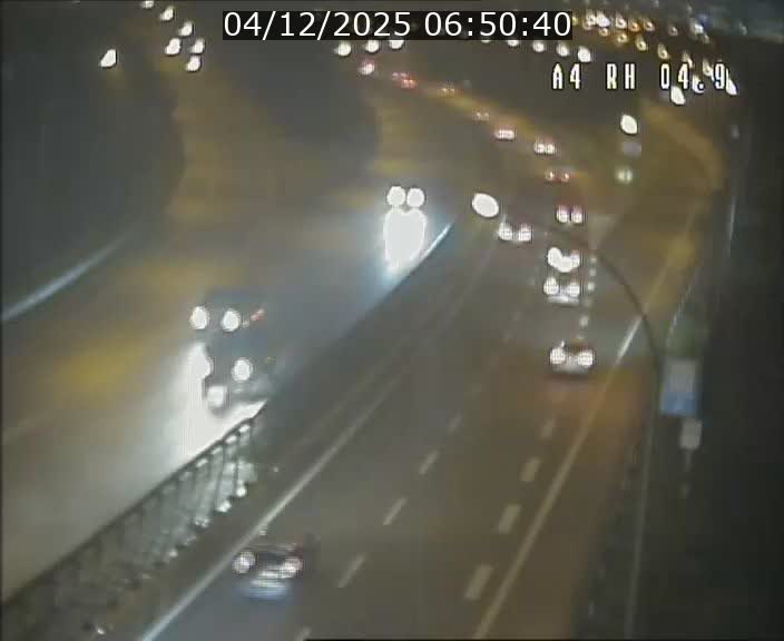 Traffic live webcam Luxembourg Leudelange - A4 - BK 4.9 - direction Luxembourg