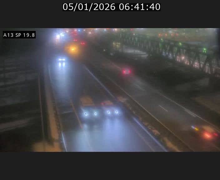 Traffic live webcam Luxembourg Croix de Bettembourg - A13 direction Esch-sur-Alzette - BK 19.8