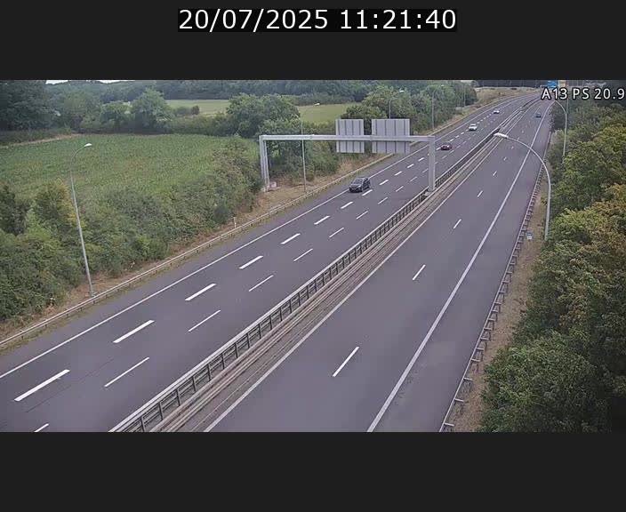 Traffic live webcam Luxembourg Croix de Bettembourg, rond-point d'Hellange - A13 direction Allemagne - BK 20.9