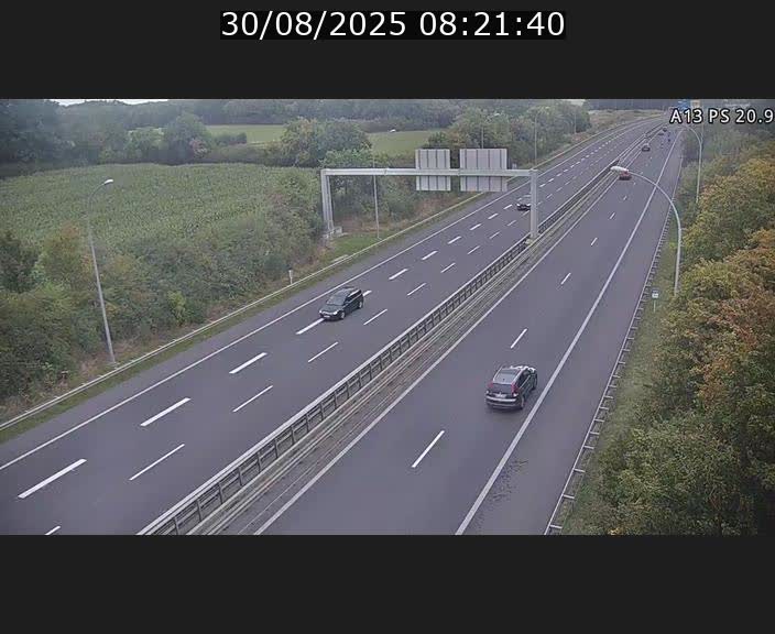 Traffic live webcam Luxembourg Croix de Bettembourg, rond-point d'Hellange - A13 direction Allemagne - BK 20.9