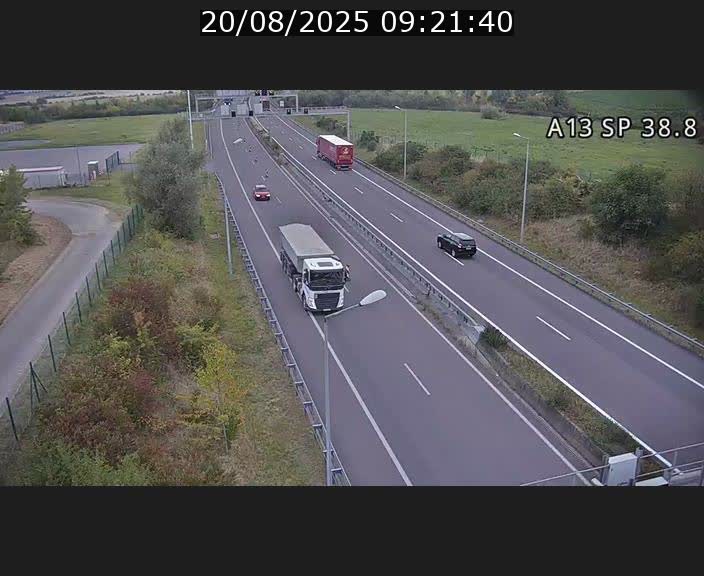 Webcam autoroute A13 à l'entrée ouest du tunnel Markusbierg à Schengen. Vue orientée vers le tunnel et l'Allemagne
