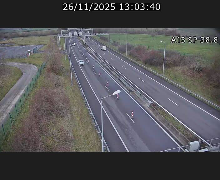 Webcam autoroute A13 à l'entrée ouest du tunnel Markusbierg à Schengen. Vue orientée vers le tunnel et l'Allemagne