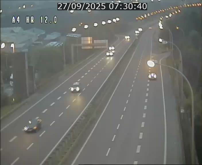 Traffic live webcam Luxembourg Jonction Foetz - A4 - BK 12.0 - direction Esch sur Alzette