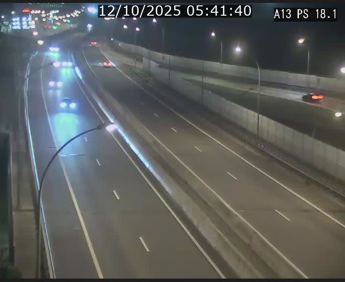 Traffic live webcam Luxembourg Dudelange - A13 direction Croix de Bettembourg - BK 18.1