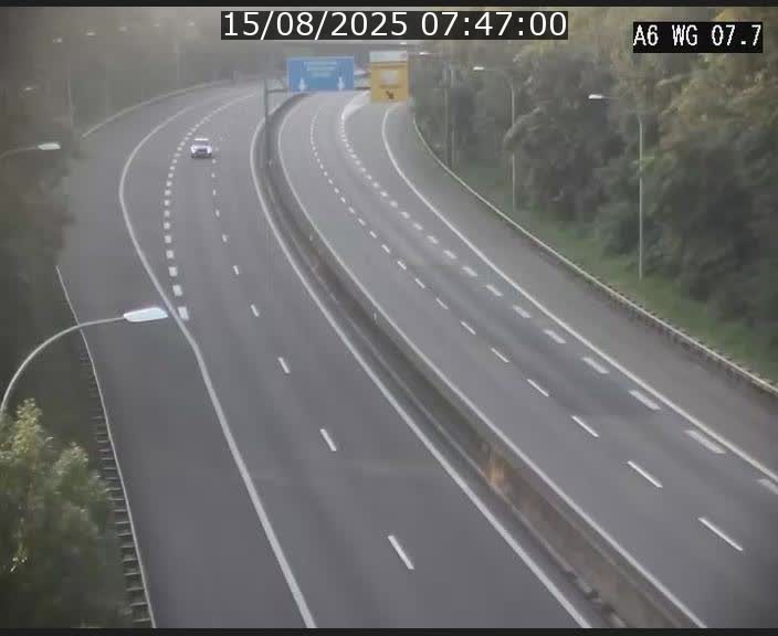 Traffic live webcam Luxembourg - Bridel - A6 - BK 7.7 - direction Belgique